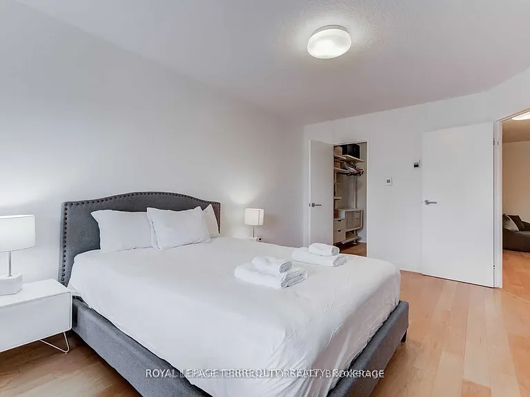 60 Southport St #214 — Photo 10