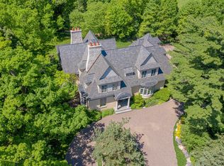 272 S Sheridan Rd, Lake Forest, IL 60045