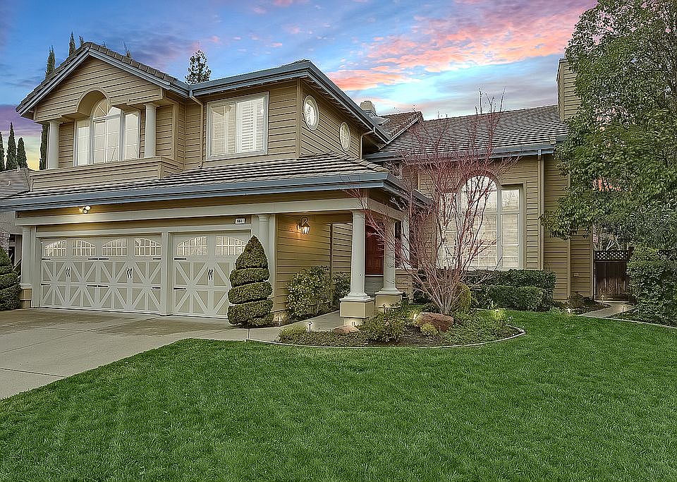 1st image of 661 Dunhill Dr