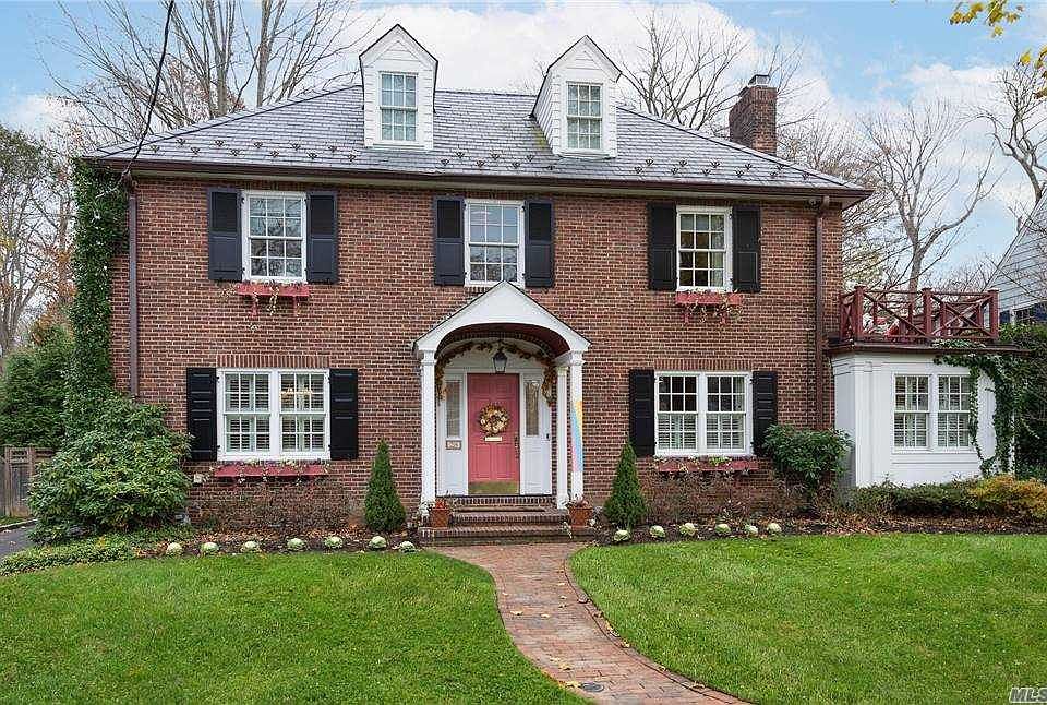 28 Hawthorne Place, Manhasset, NY 11030 Zillow