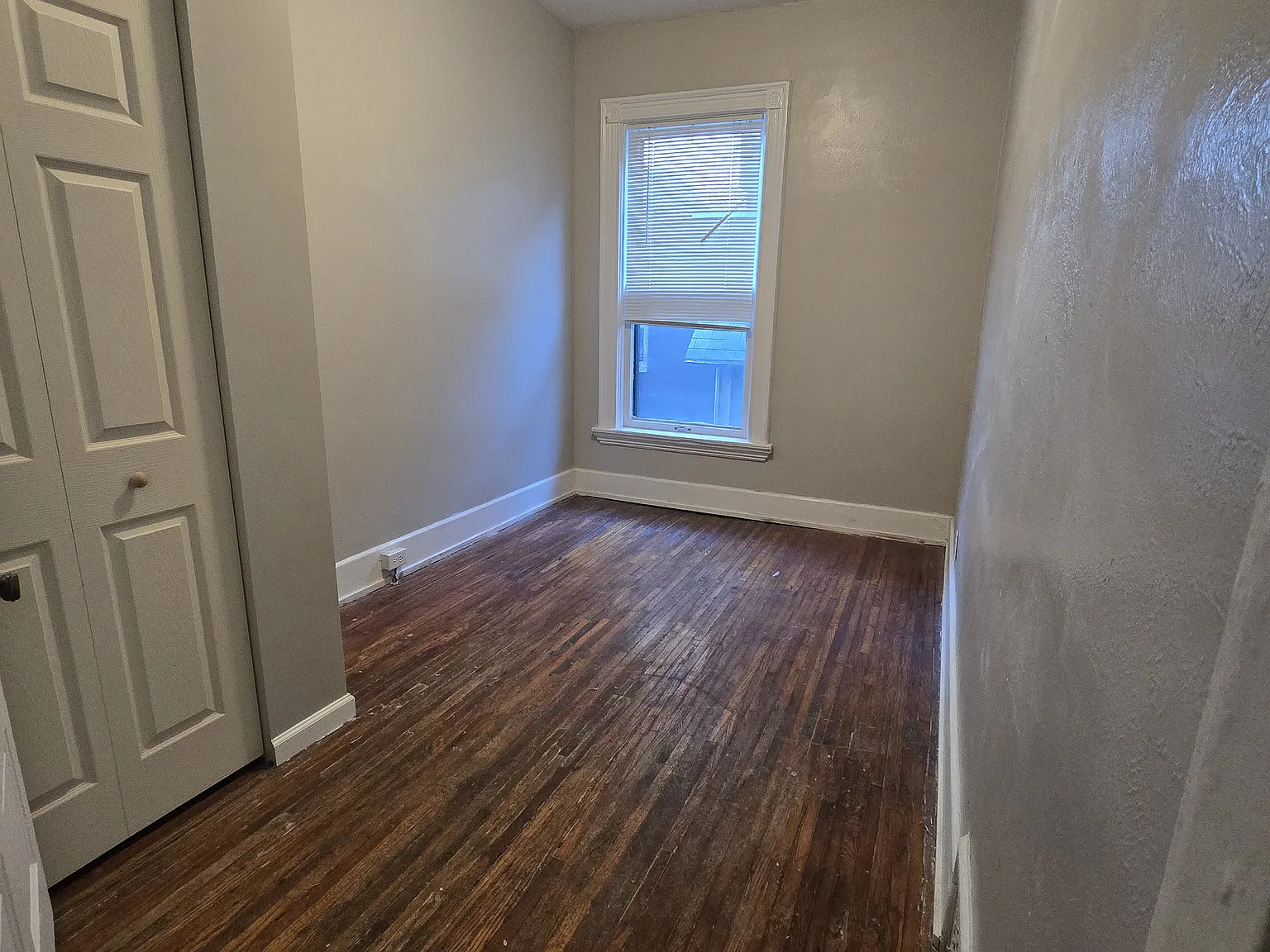 3 bed, 1100 sqft, $750 — Photo 3