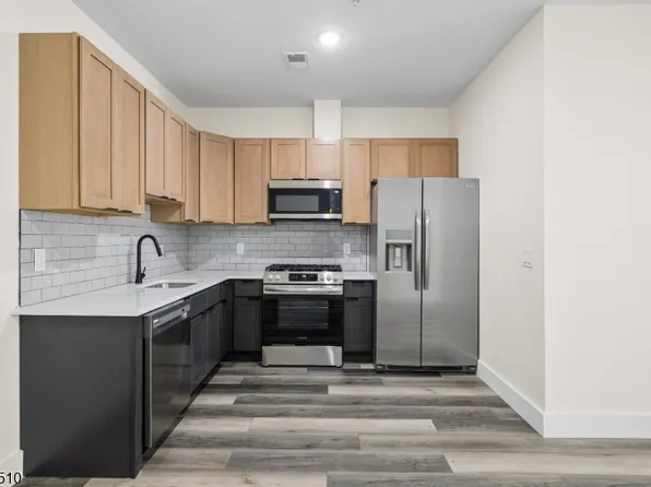 448-452 S Orange Ave, Newark, NJ