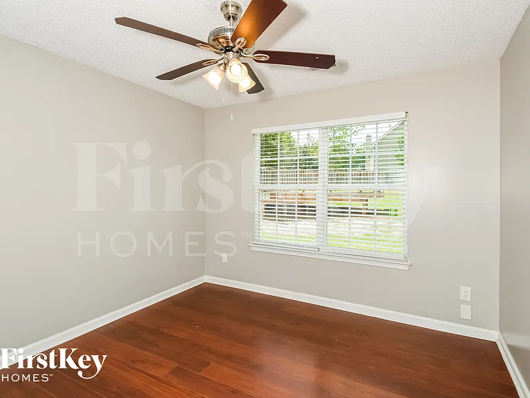 169 Freedom Dr — Photo 10