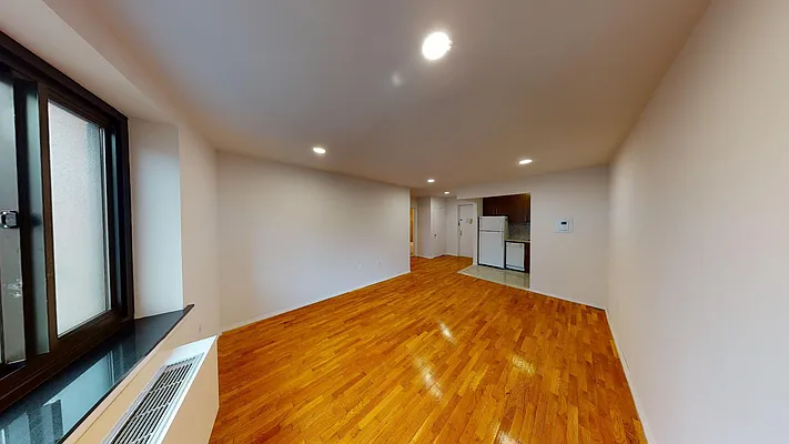 Rented by AZ REALTY NYC LLC | media 14