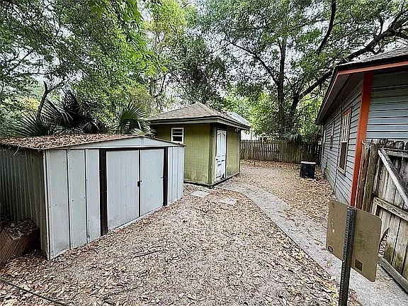 408 NW 5th Ave #B — Photo 4