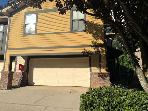 2314 Timber Oaks Ln, Tallahassee, FL 32304