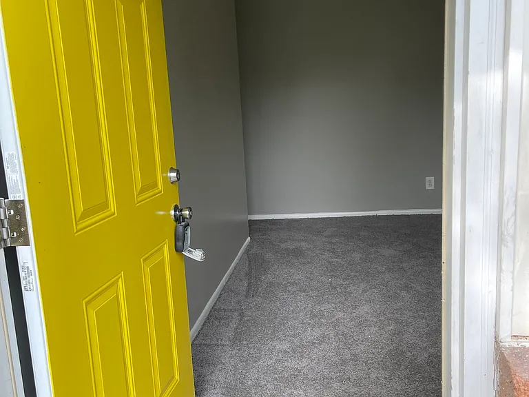1843 Fleming Rd #1 — Photo 2