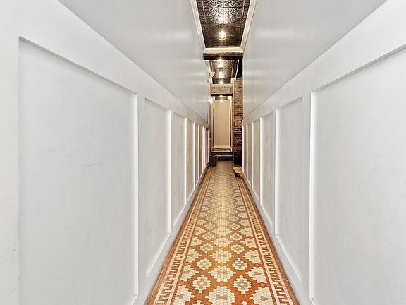 5th image of 250 Broome St APT 17