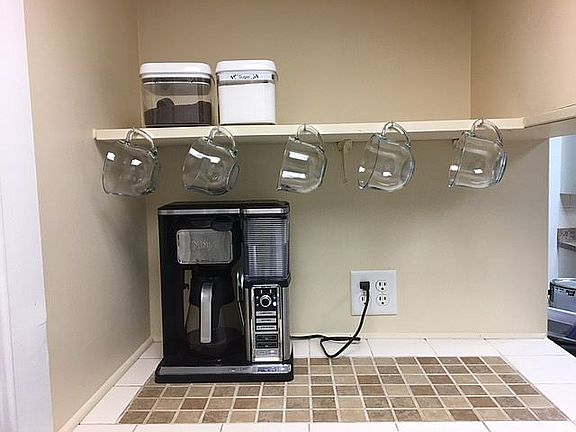 1st Floor Beverage Bar 