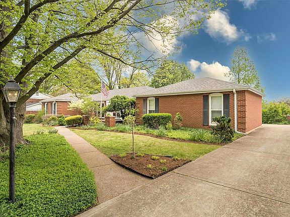 3rd image of 14056 Calcutta Dr