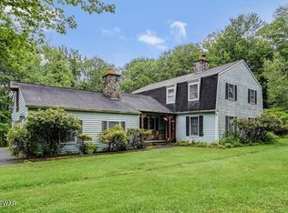 125 Bethany Lake Ct, Honesdale, PA 18431