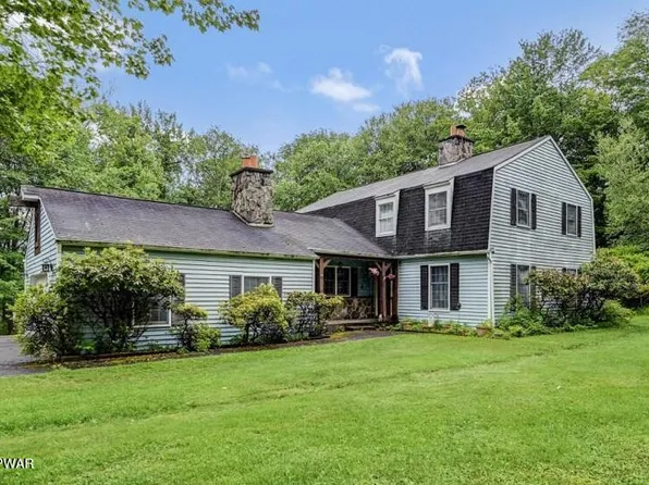 125 Bethany Lake Ct, Honesdale, PA 18431