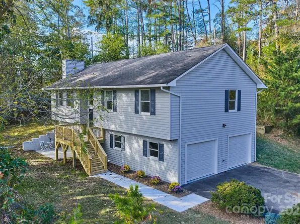 10 Evening Shade Dr, Weaverville, NC 28787