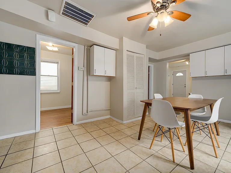 1720 N Saint Louis Ave #2 — Photo 16