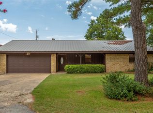 133 Pine Dr, Lewisville, TX 75057