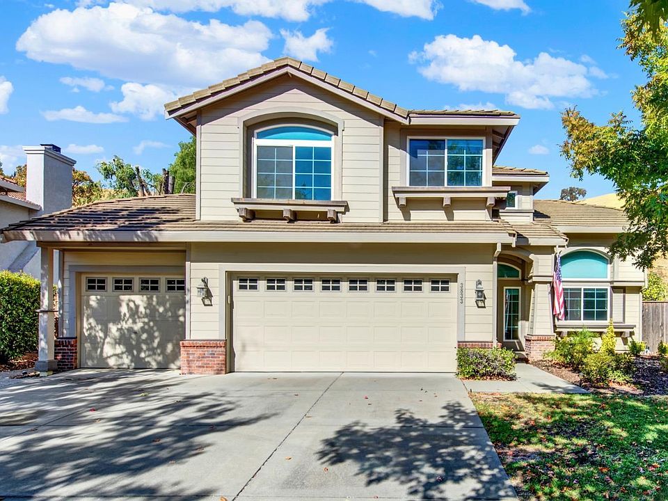 1st image of 3833 Rollingwood Drive