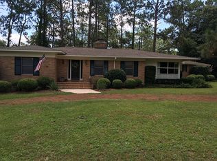 1614 Camellia Dr, Waycross, GA 31501