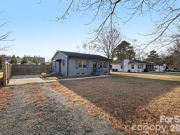 2nd image of 3207 Valleydale Rd