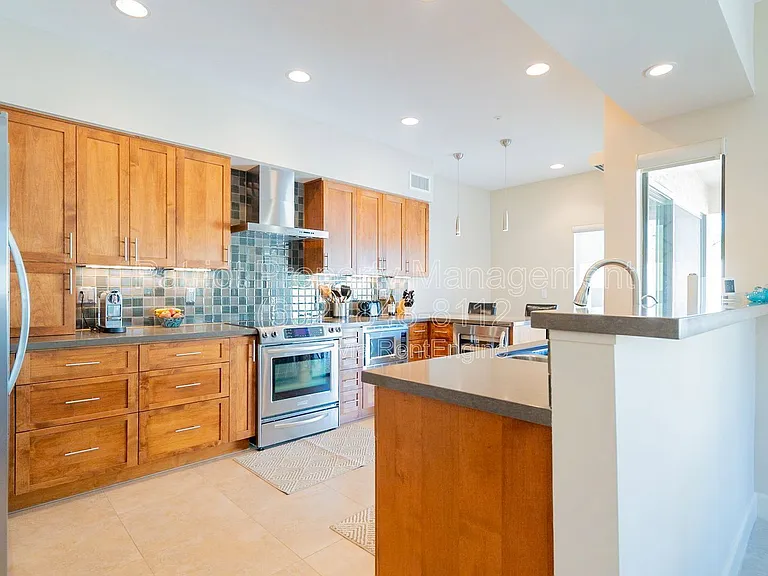 10640 E Vogel Ave — Photo 15