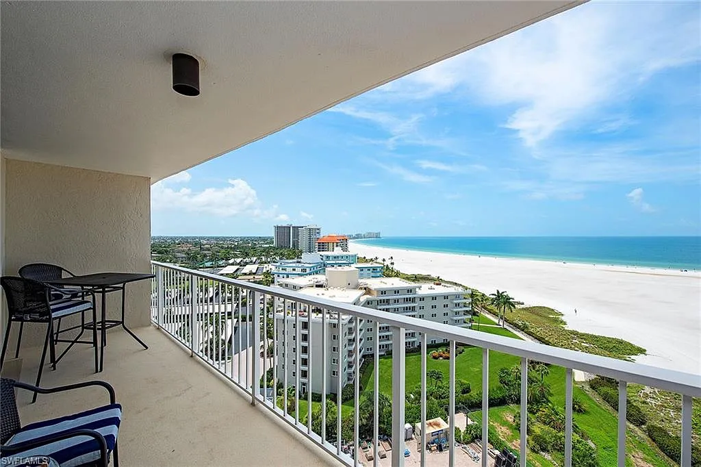 2 bed, 2.0 bath, 1166 sqft, $8,500 — Photo 3