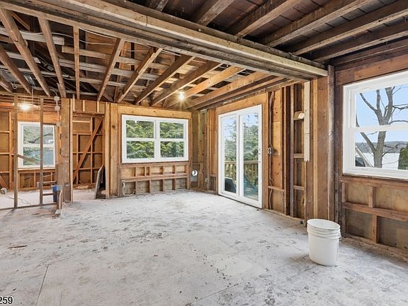 4th image of 19 Sutton Rd