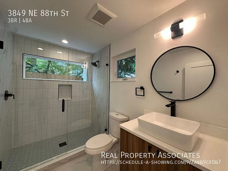 3849 NE 88th St — Photo 5