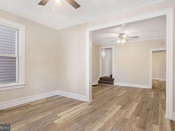 5th image of 211 Fulton St