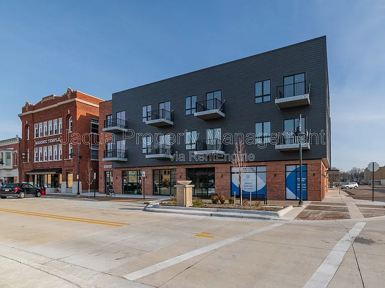 335 Center St #207 — Photo 2