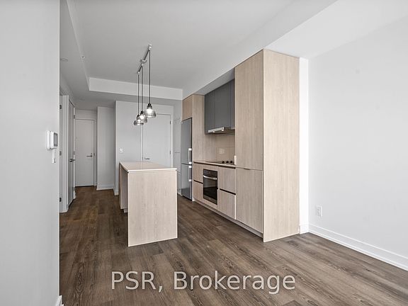 5th image of 25 Ordnance St #2203