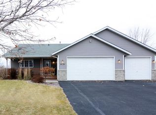 9127 Fieldcrest Cir, Monticello, MN 55362