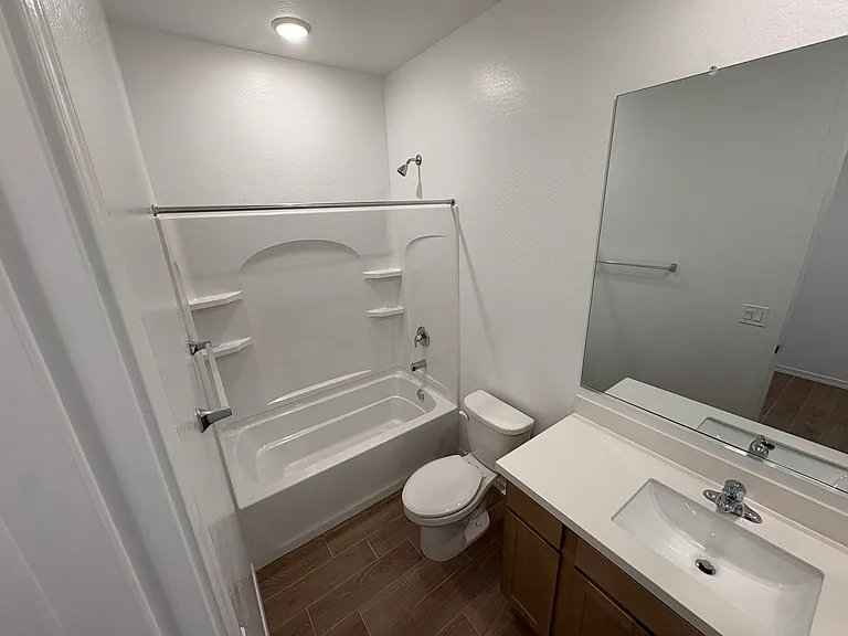 675 W Riparian Dr — Photo 9