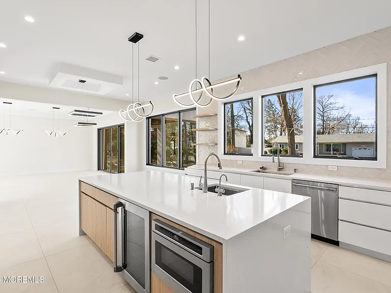150 Ampere Ave — Photo 15
