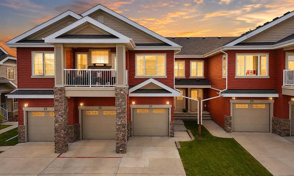 1st image of 27 W Golden Cres