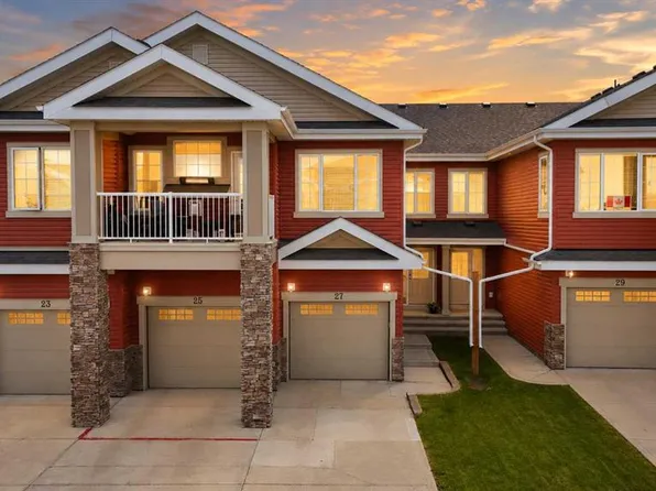 27 W Golden Cres, Red Deer, AB T4P 2P9