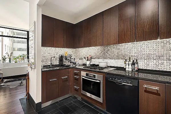 1st image of 40 Broad St APT 20D
