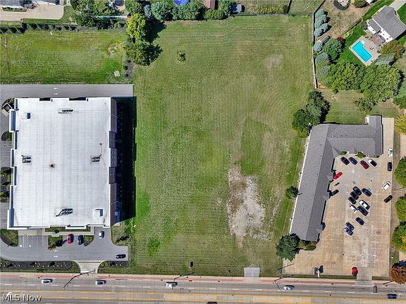 4th image of 1936 Mentor Ave