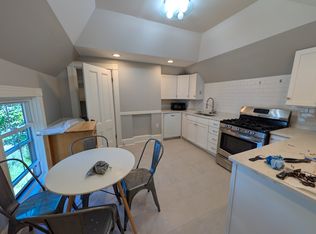 18 Maple St #2, Watertown, MA 02472