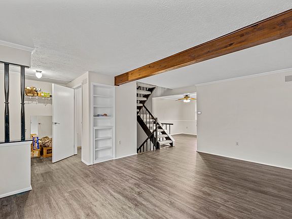 2nd image of 706 Wheatland Cir