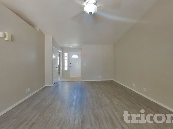 4th image of 1464 E Rosemonte Dr