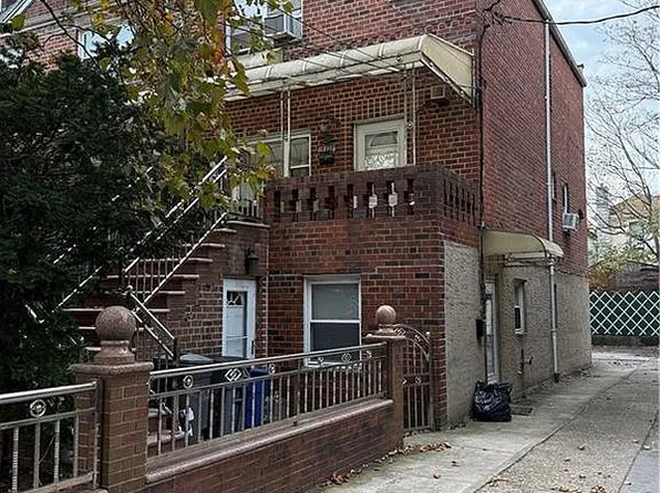 1582 E 52nd St, Brooklyn, NY 11234