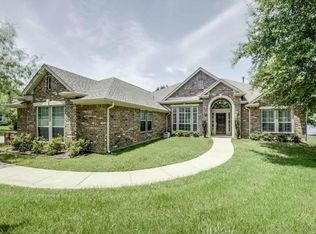 4201 W Oak Shores Dr, Crossroads, TX 76227