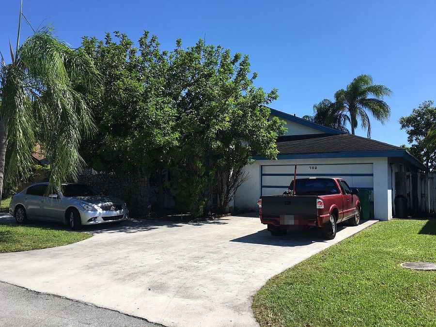 1st image of 702 NE 203rd Ln