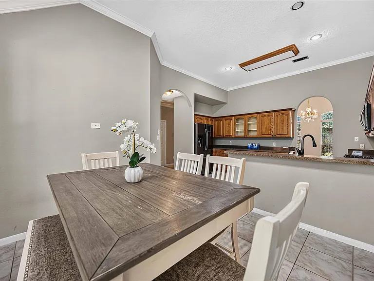 22962 Volga Dr — Photo 11