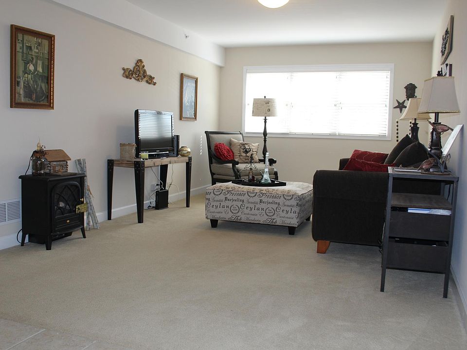 Family Room 2