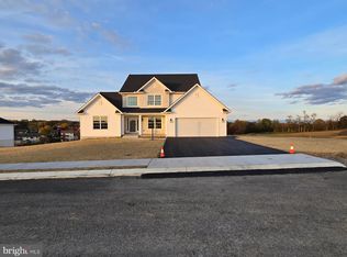 2013 Rolling Meadow Rd, Lebanon, PA