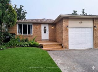 40 Hickling Trl E, Barrie, ON L4M5S4
