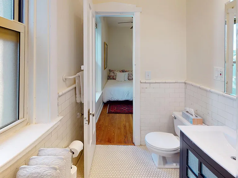1133 W North Shore Ave #2 — Photo 23