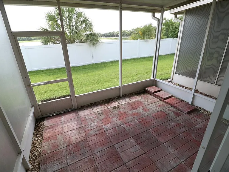 4866 Pond Ridge Dr — Photo 20