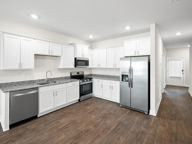 13793 Shea Cir — Photo 2