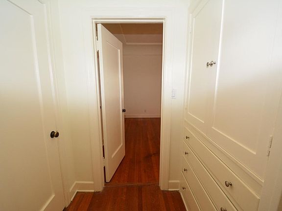4th image of 463 S Cochran Ave